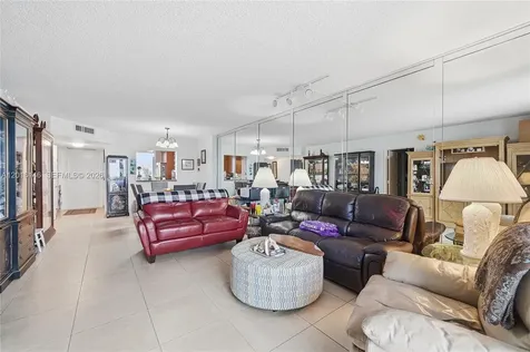 521 N Riverside Drive Pompano Beach FL 33062