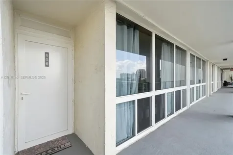 521 N Riverside Drive Pompano Beach FL 33062