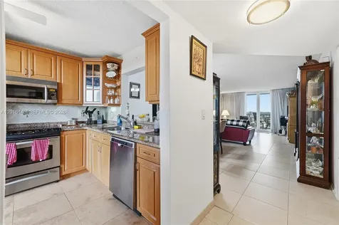 521 N Riverside Drive Pompano Beach FL 33062