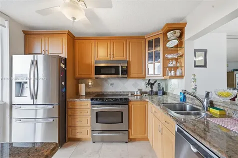 521 N Riverside Drive Pompano Beach FL 33062
