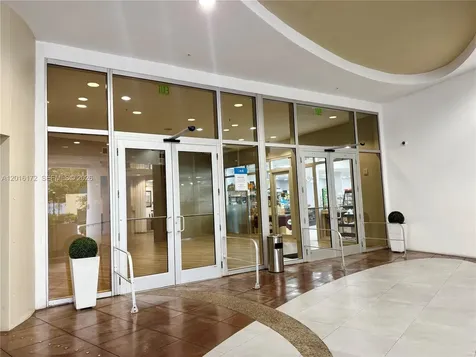 1750 N Bayshore Drive Miami FL 33132