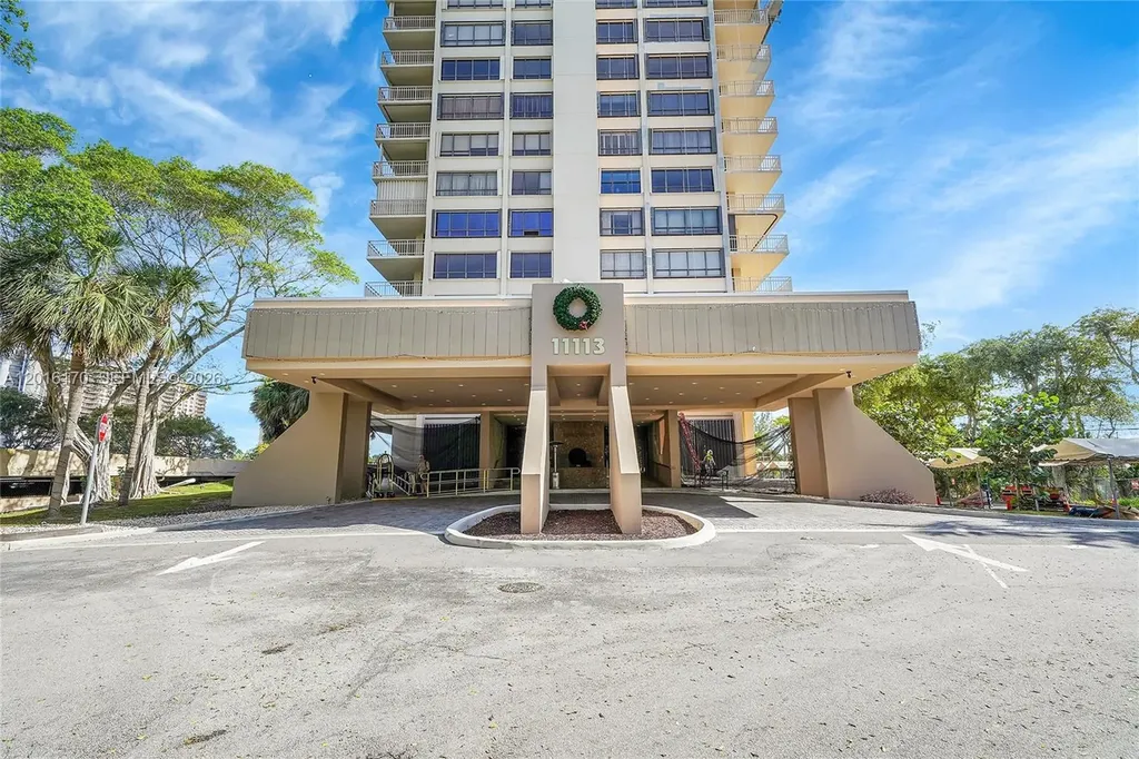 11113 Biscayne Boulevard Miami FL 33181