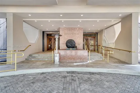 11113 Biscayne Boulevard Miami FL 33181