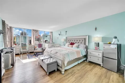 11113 Biscayne Boulevard Miami FL 33181