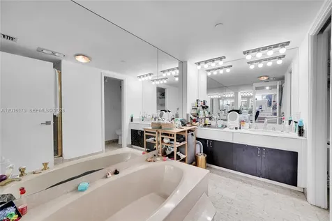 11113 Biscayne Boulevard Miami FL 33181