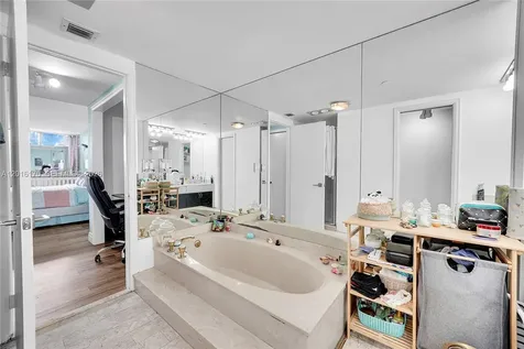 11113 Biscayne Boulevard Miami FL 33181