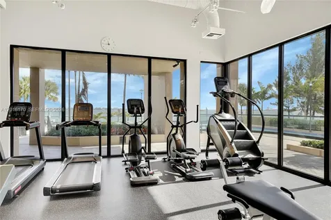 11113 Biscayne Boulevard Miami FL 33181