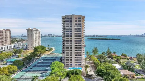 11113 Biscayne Boulevard Miami FL 33181