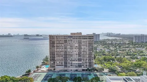 11113 Biscayne Boulevard Miami FL 33181