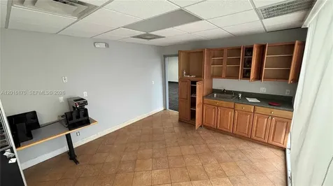 2740 E Oakland Park Boulevard Fort Lauderdale FL 33306