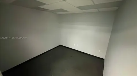 2740 E Oakland Park Boulevard Fort Lauderdale FL 33306