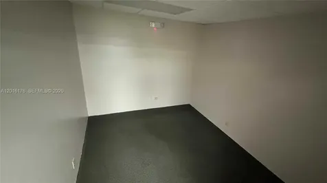 2740 E Oakland Park Boulevard Fort Lauderdale FL 33306