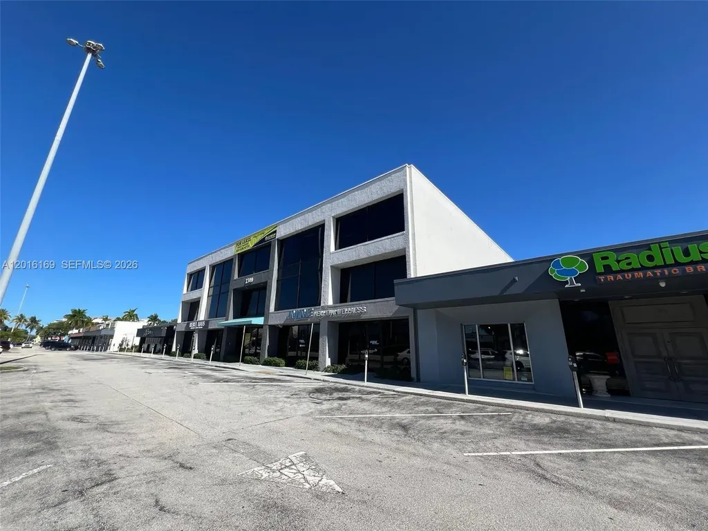 2740 E Oakland Park Boulevard Fort Lauderdale FL 33306