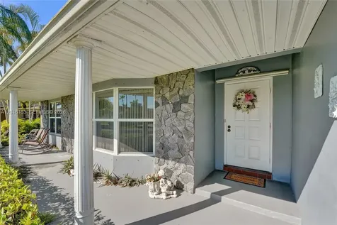 1330 NW 122nd Avenue Pembroke Pines FL 33026