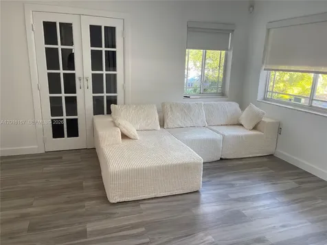 20 NW 45th Street Miami FL 33127