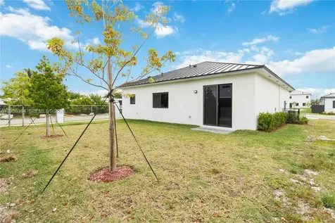 18901 SW 316th Terrace Homestead FL 33030
