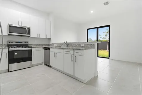 18901 SW 316th Terrace Homestead FL 33030