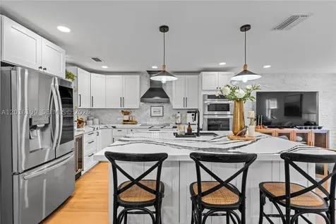 16634 SW 48 Terrace Miami FL 33185