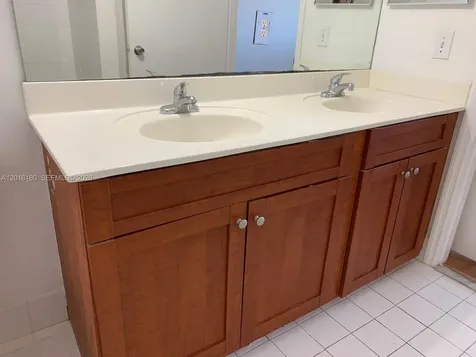36 NW 6th Avenue Miami FL 33128