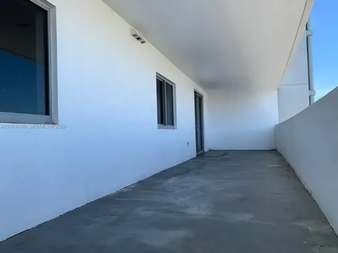 36 NW 6th Avenue Miami FL 33128