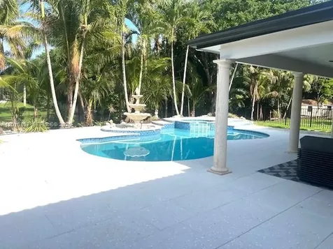 11700 NW 14th Street Plantation FL 33323