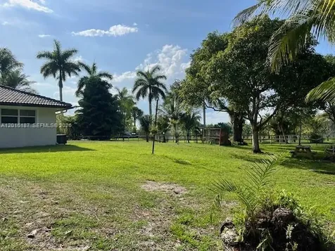 11700 NW 14th Street Plantation FL 33323