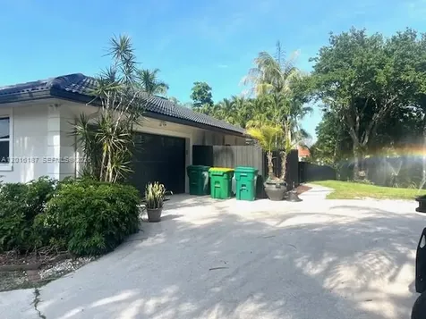 11700 NW 14th Street Plantation FL 33323