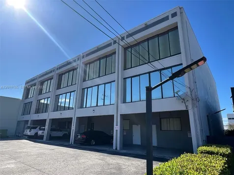 2740 E Oakland Park Boulevard Fort Lauderdale FL 33306