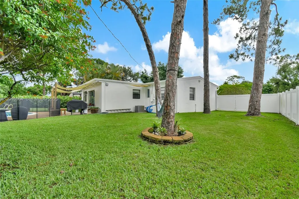 2217 SW 1st Court Fort Lauderdale FL 33312