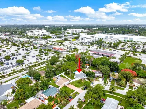 2217 SW 1st Court Fort Lauderdale FL 33312