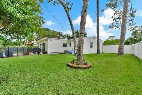 2217 SW 1st Court Fort Lauderdale FL 33312