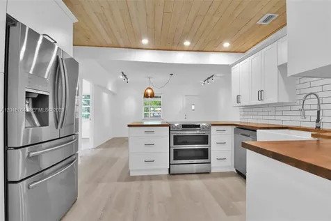 2217 SW 1st Court Fort Lauderdale FL 33312