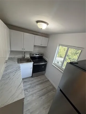 151 NW 17th Place Miami FL 33125