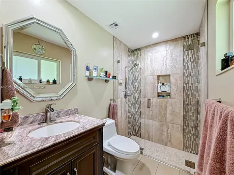 2176 Nova Village Drive Davie FL 33317