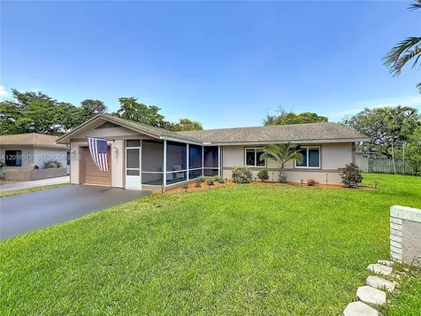 2176 Nova Village Drive Davie FL 33317