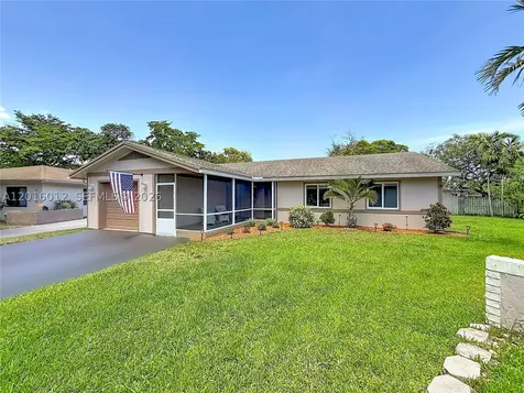 2176 Nova Village Drive Davie FL 33317