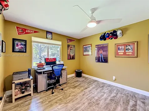 2176 Nova Village Drive Davie FL 33317