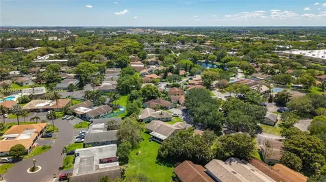 2176 Nova Village Drive Davie FL 33317