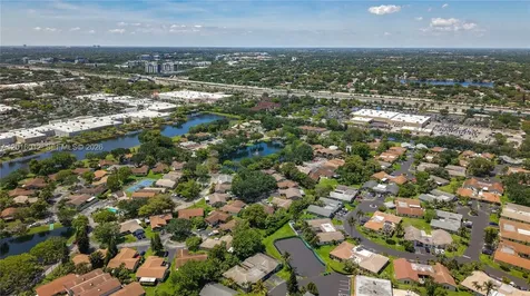 2176 Nova Village Drive Davie FL 33317