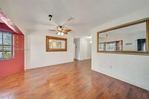 2890 NW 160th Street Miami Gardens FL 33054
