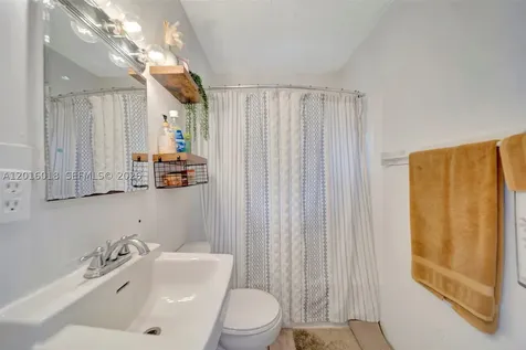 2890 NW 160th Street Miami Gardens FL 33054