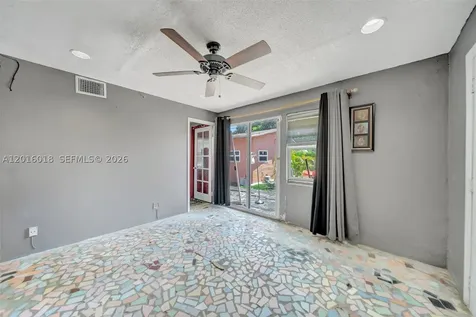 2890 NW 160th Street Miami Gardens FL 33054