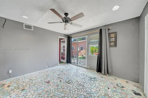 2890 NW 160th Street Miami Gardens FL 33054