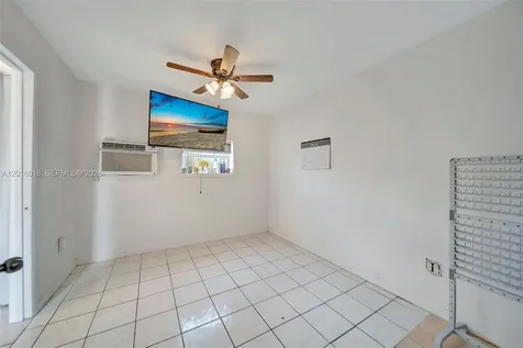 2890 NW 160th Street Miami Gardens FL 33054
