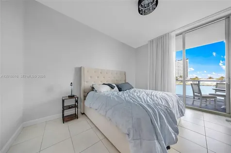 7928 East Drive North Bay Village FL 33141