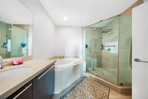 7928 East Drive North Bay Village FL 33141
