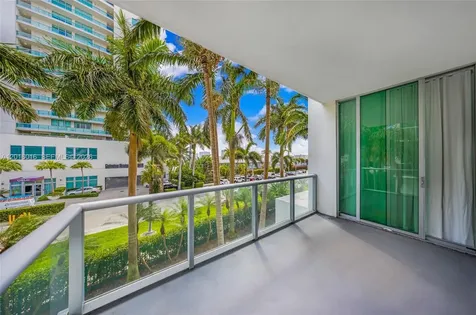 7928 East Drive North Bay Village FL 33141
