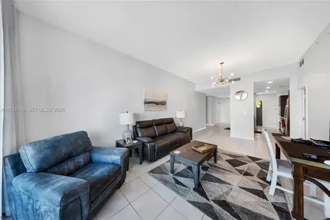 7928 East Drive North Bay Village FL 33141
