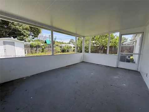 1740 SW 47th Avenue Fort Lauderdale FL 33317