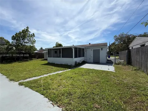 1740 SW 47th Avenue Fort Lauderdale FL 33317